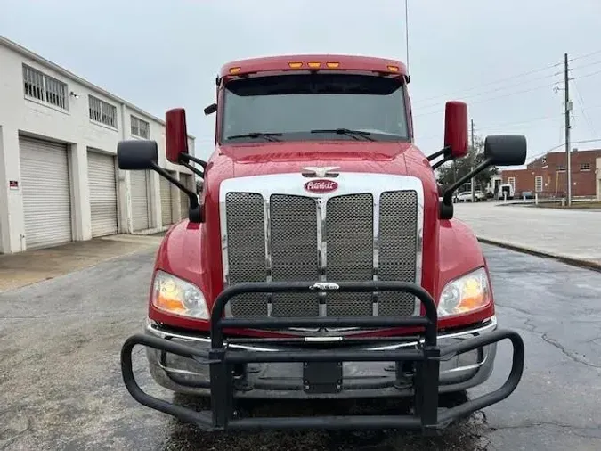 2022 Peterbilt 579