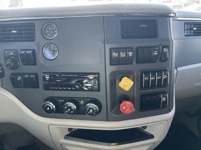 2021 Peterbilt 579