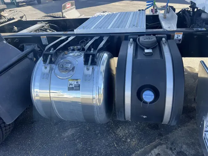 2019 Peterbilt 57945cb173bc7b1dac73895179078f37d04