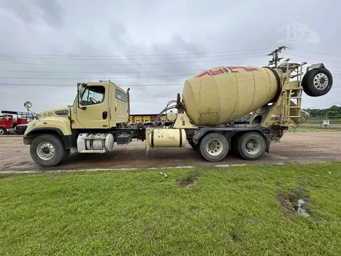 2016 FREIGHTLINER 114SD