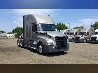 2020 Freightliner Cascadia