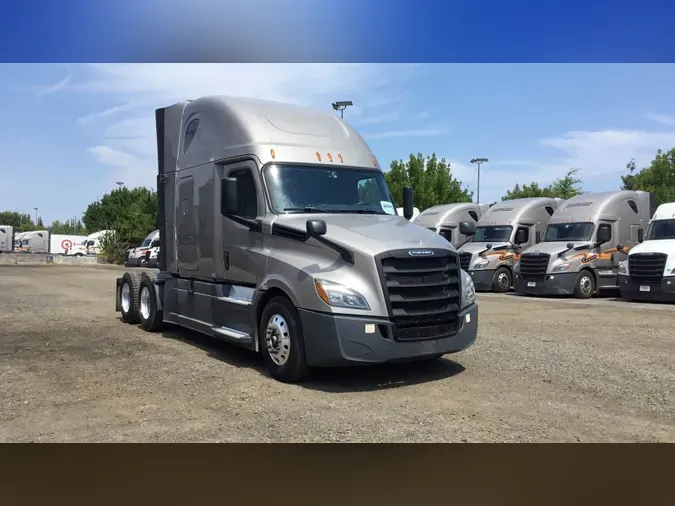 2020 Freightliner Cascadia45d130bf77c5eac32dd476417fb1c9dc