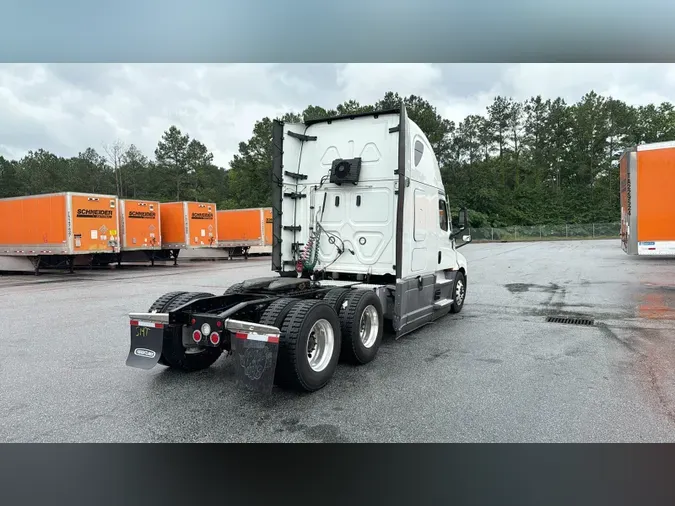2021 Freightliner Cascadia