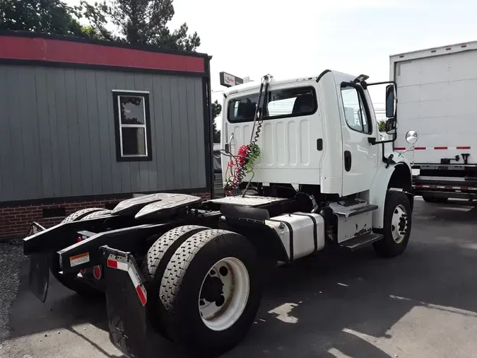 2014 FREIGHTLINER M2 106