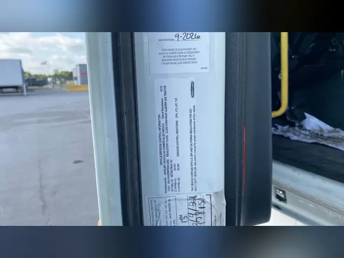 2023 Freightliner Cascadia 126