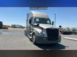2023 Freightliner Cascadia