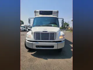 2015 Freightliner M2 106