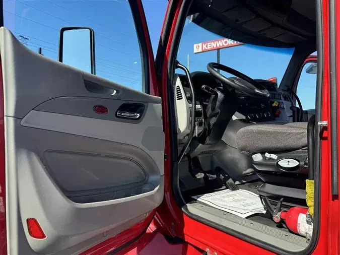 2021 PETERBILT 579