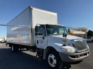 2017 INTERNATIONAL 4300