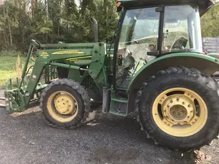 2010 John Deere 5095M