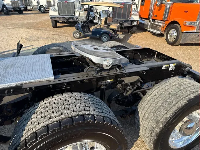 2023 Peterbilt 579