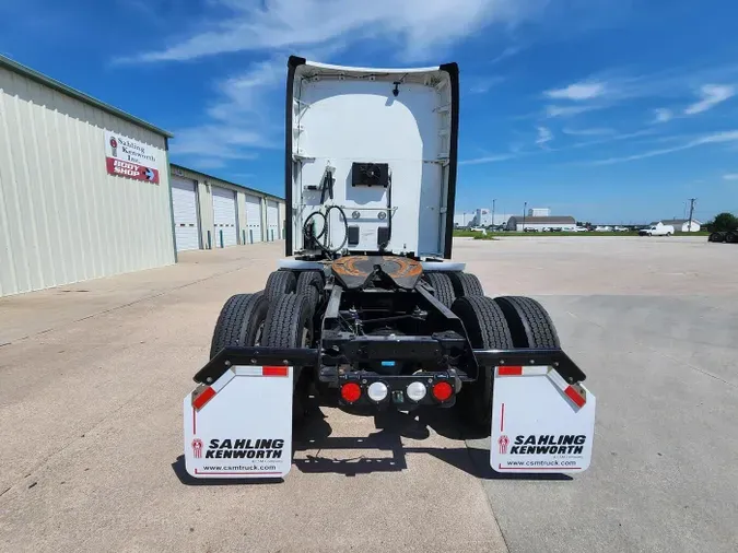 2022 Kenworth T680