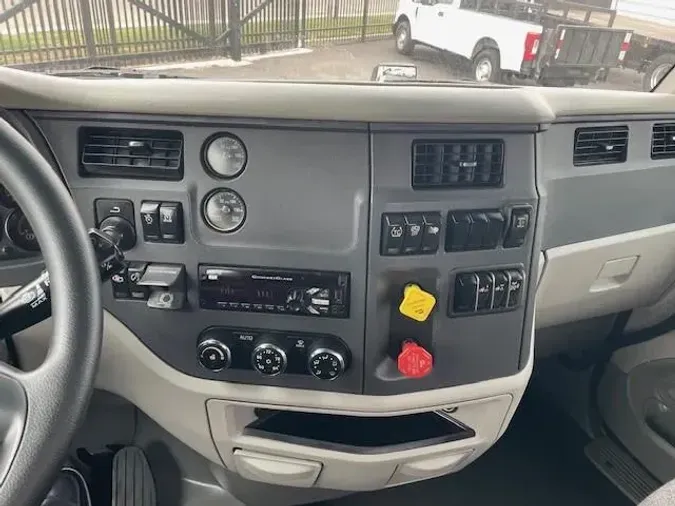 2020 Peterbilt 579