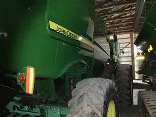 2017 John Deere S690