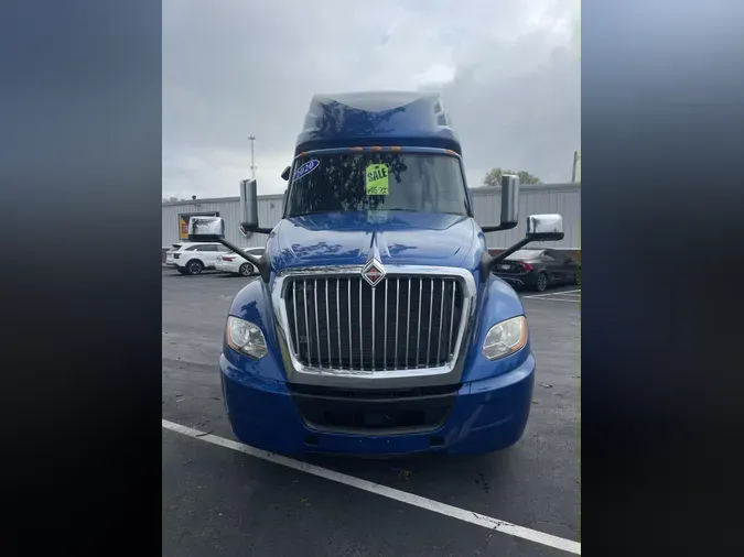 2020 International LT625