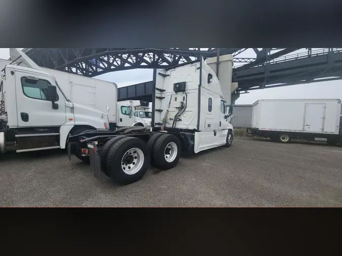 2018 FREIGHTLINER/MERCEDES CASCADIA 125