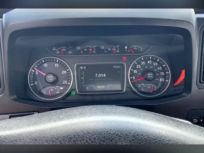 2019 INT LT625 6x4
