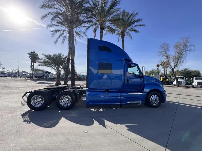 2022 International LT625