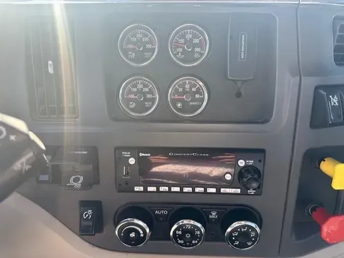 2022 Peterbilt 567