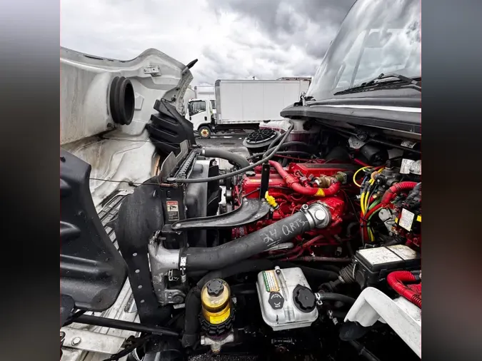 2019 FREIGHTLINER M2 106