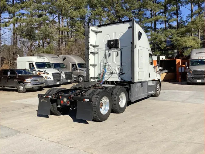 2020 Freightliner Cascadia