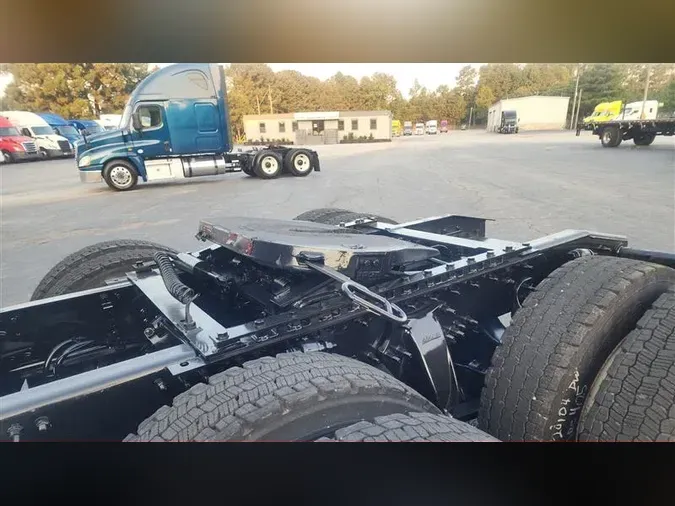 2020 FREIGHTLINER CASCADIA