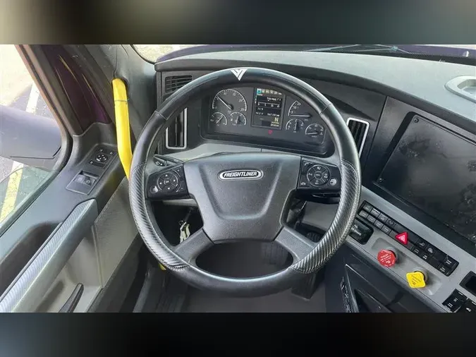 2020 FREIGHTLINER CA126