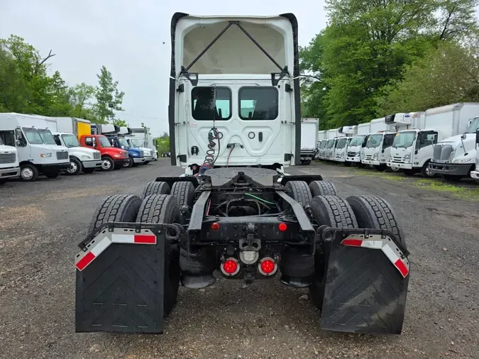 2019 FREIGHTLINER NEW CASCADIA PX12664