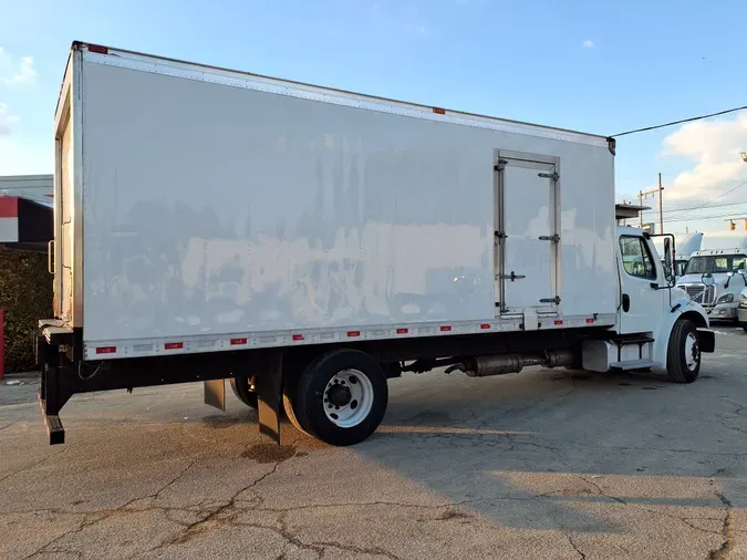 2017 FREIGHTLINER/MERCEDES M2 106