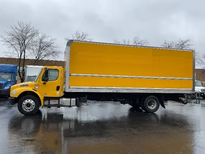 2018 Freightliner M2