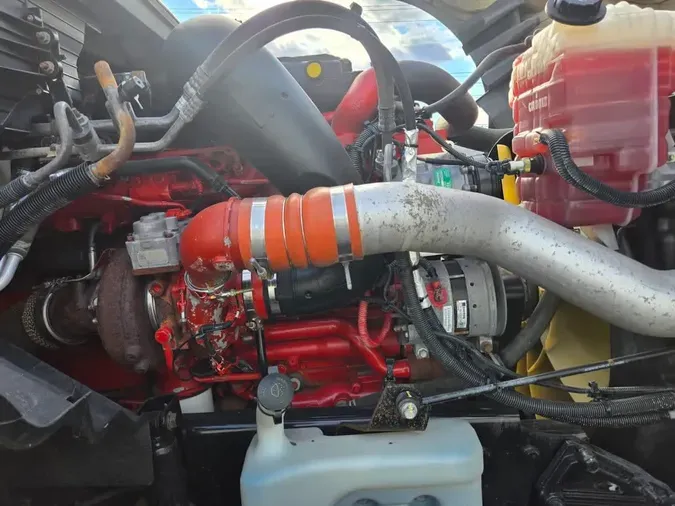 2020 NAVISTAR INTERNATIONAL LT625 SLPR CAB4610f7348906342b31176be7e66a7750