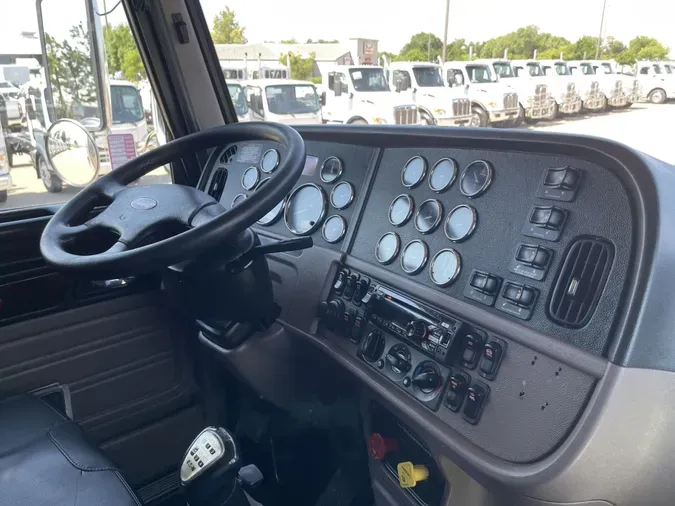 2020 Peterbilt 389