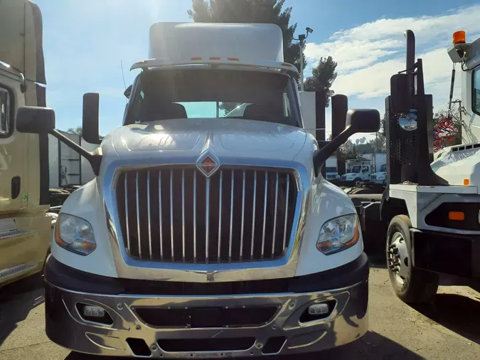 2018 NAVISTAR INTERNATIONAL 4400 (TRACTOR)