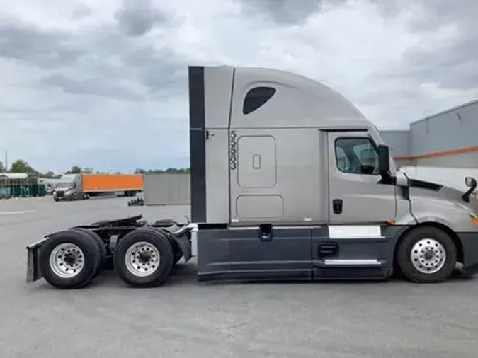 2023 Freightliner Cascadia