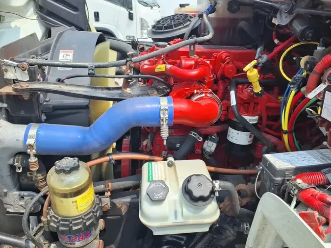 2019 FREIGHTLINER M2 106