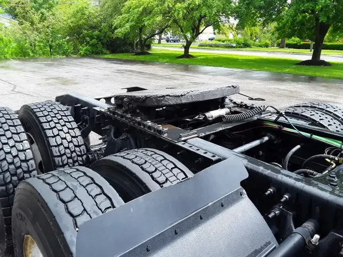 2019 NAVISTAR INTERNATIONAL LT625 SLPR CAB