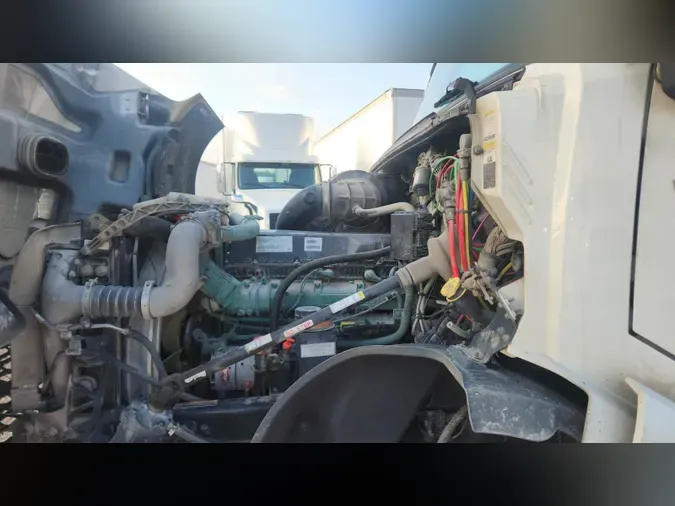 2019 Volvo VNL300461b0049423cd557bcf927d5cb599c03