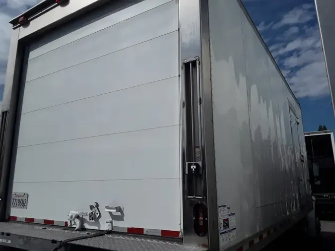 2020 FREIGHTLINER/MERCEDES M2 106