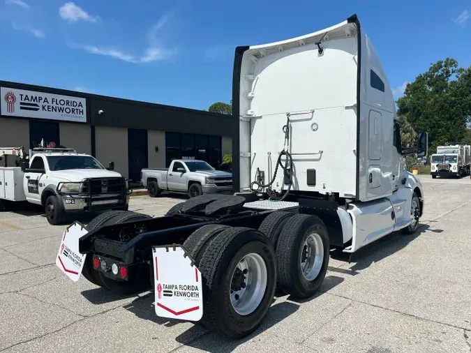 2022 Kenworth T680