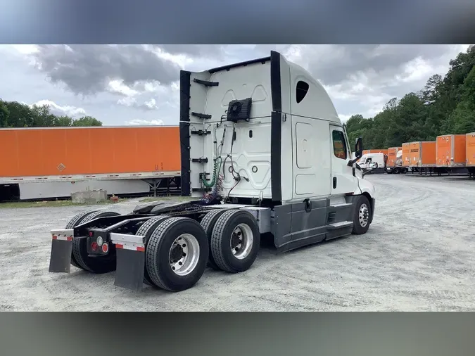 2023 Freightliner Cascadia 126