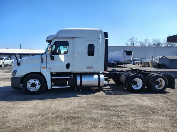 2020 FREIGHTLINER/MERCEDES CASCADIA 125461f09129c5d0d4299a80d8de223bfef