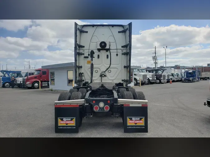 2021 Freightliner Cascadia