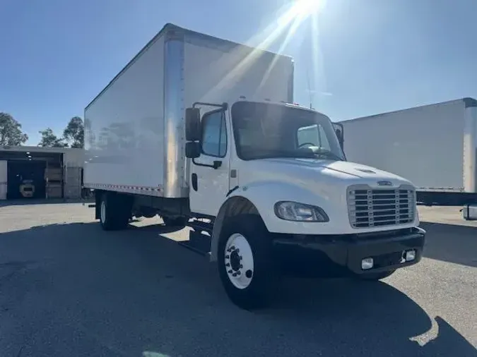 2019 Freightliner Business Class M2 106