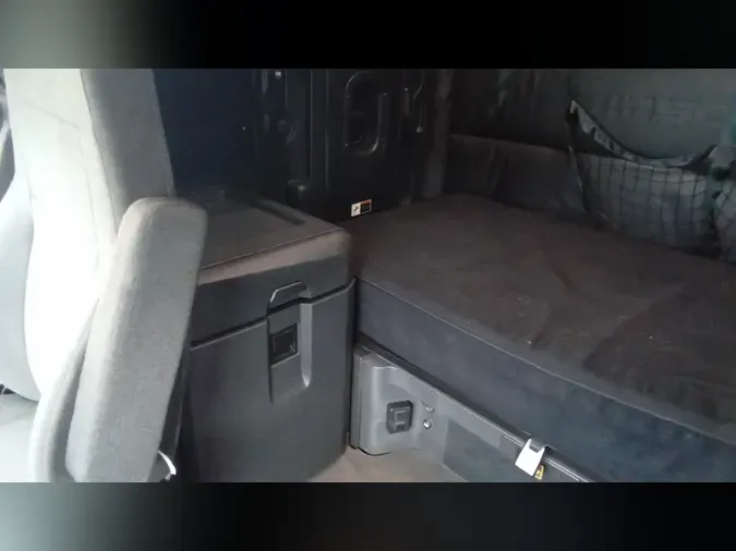 2024 Freightliner Cascadia 126