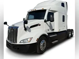 2022 Peterbilt 579