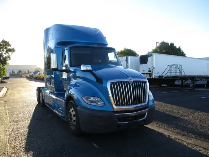 2021 NAVISTAR INTERNATIONAL LT625 SLPR CAB