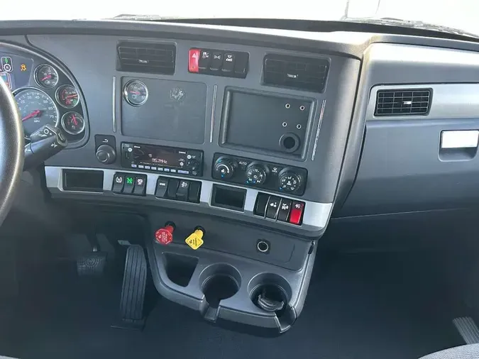 2022 Kenworth T680