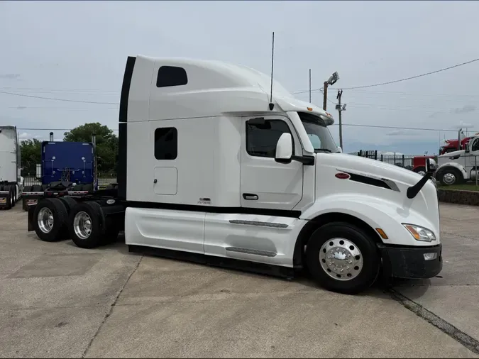 2023 Peterbilt 579