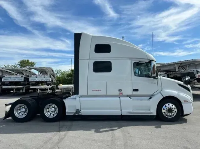 2023 Volvo VNL64T860