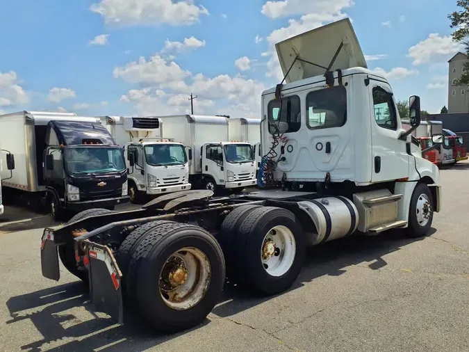2019 FREIGHTLINER NEW CASCADIA PX12664